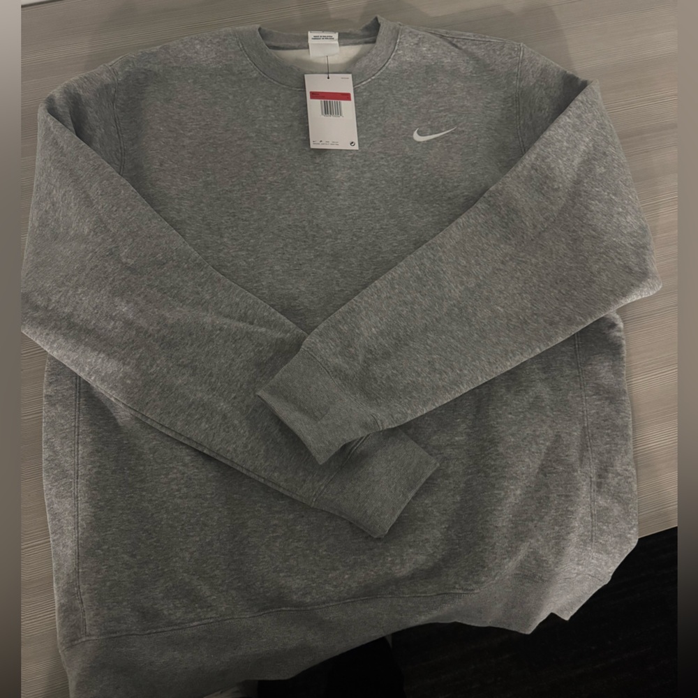 Nike Men's Heather Gray Crewneck Sweater